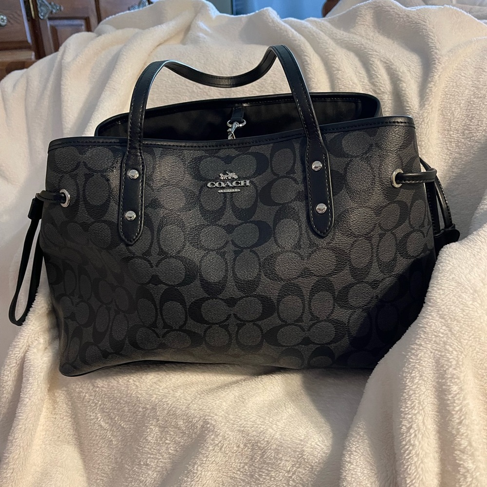 NWOT Black Coach logo Carry All
